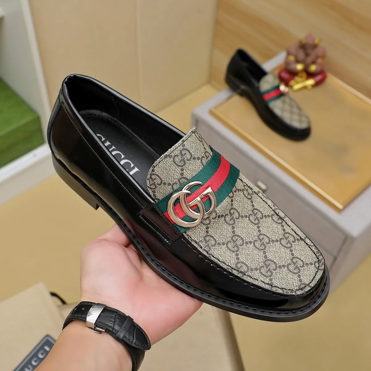 Men's men's shoes💰460💰💰Gucci official website men's business formal leather shoes updated💥Hong Kong counters synchronize new styles💥completely one-to-one replica shipment👍zero gap in counter quality 0⃣️made of imported cowhide on the outside+water-dyed🐂leather lining, color optional! Matching code 38-45